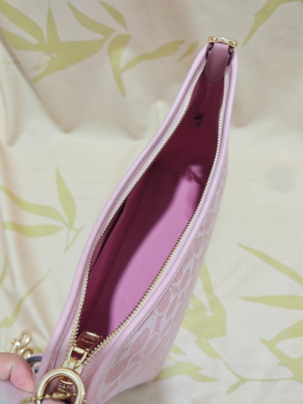 Coach Pink Signature Jacquard Hobo Bag, Extra Straps Included - Picture 8 of 13